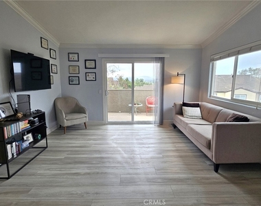 5010 Los Morros Way - Photo Thumbnail 5
