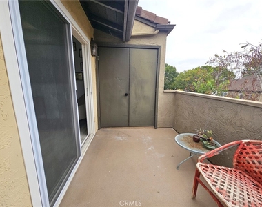 5010 Los Morros Way - Photo Thumbnail 7