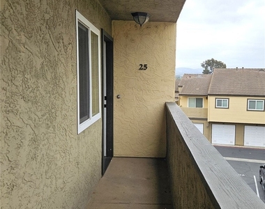 5010 Los Morros Way - Photo Thumbnail 2