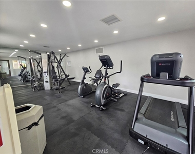 5010 Los Morros Way - Photo Thumbnail 46