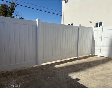 22917 Sherman Way - Photo Thumbnail 6