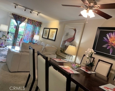 21520 Burbank - Photo Thumbnail 16
