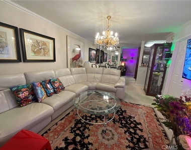 21520 Burbank - Photo Thumbnail 28