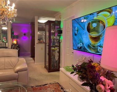 21520 Burbank - Photo Thumbnail 25