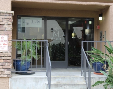 21520 Burbank - Photo Thumbnail 7