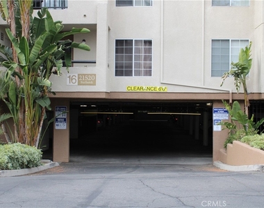 21520 Burbank - Photo Thumbnail 10