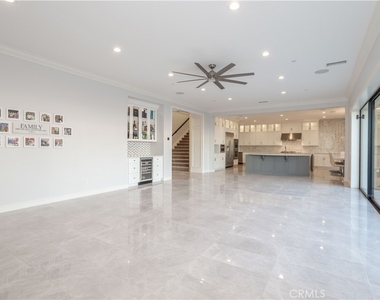 11710 Manchester Way - Photo Thumbnail 7