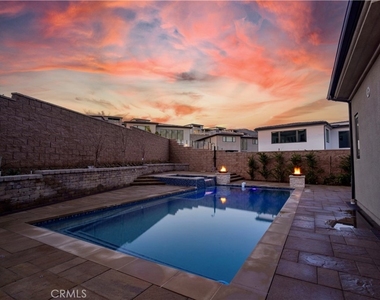 11710 Manchester Way - Photo Thumbnail 3
