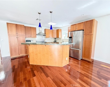 5639 Natick - Photo Thumbnail 7