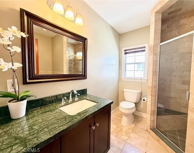 5639 Natick - Photo Thumbnail 25