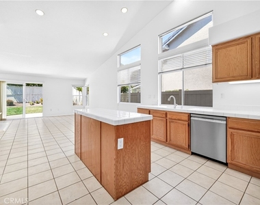 1699 Ramona - Photo Thumbnail 21