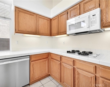 1699 Ramona - Photo Thumbnail 20