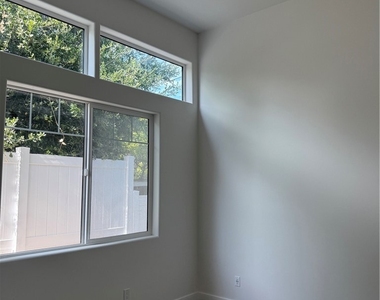 6536 Shoup Avenue - Photo Thumbnail 5