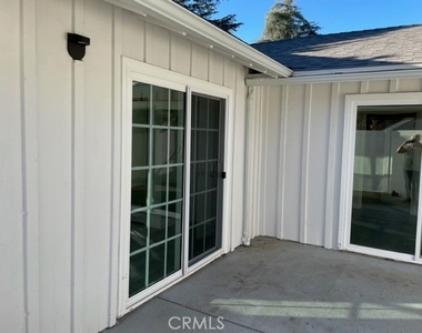 6532 Shoup Avenue - Photo Thumbnail 11