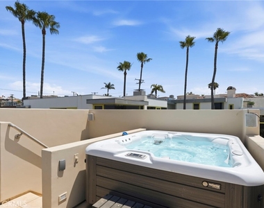 2242 Circle - Photo Thumbnail 20