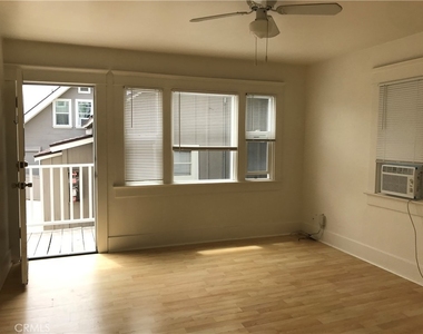 206 S Guadalupe - Photo Thumbnail 3