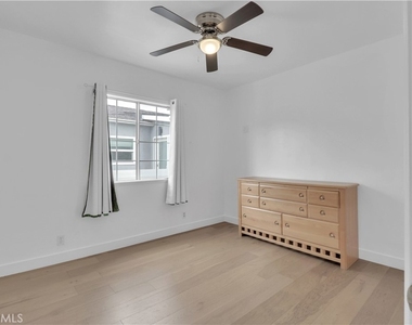 6541 W 84th Place - Photo Thumbnail 21