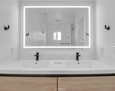 6541 W 84th Place - Photo Thumbnail 17