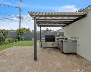 6541 W 84th Place - Photo Thumbnail 27