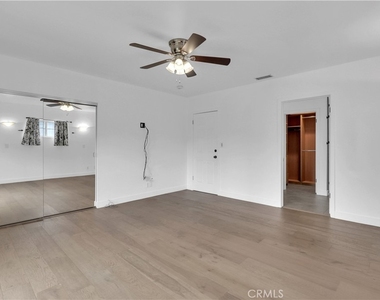 6541 W 84th Place - Photo Thumbnail 14