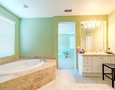 2226 Evans - Photo Thumbnail 22