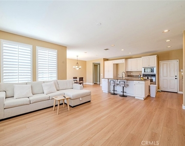 2226 Evans - Photo Thumbnail 7