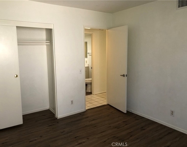 25951 Orbita - Photo Thumbnail 14