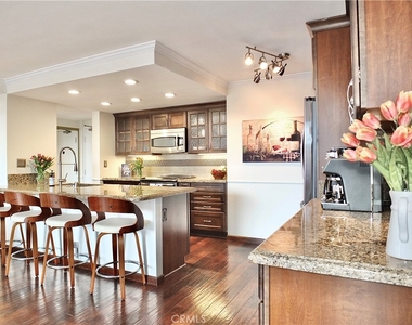 2601 E Ocean Boulevard - Photo Thumbnail 18