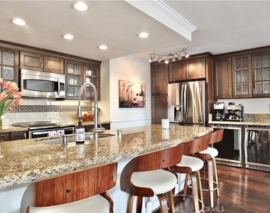 2601 E Ocean Boulevard - Photo Thumbnail 13
