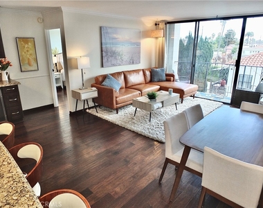 2601 E Ocean Boulevard - Photo Thumbnail 5
