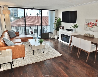 2601 E Ocean Boulevard - Photo Thumbnail 9