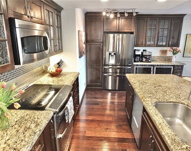 2601 E Ocean Boulevard - Photo Thumbnail 2