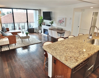 2601 E Ocean Boulevard - Photo Thumbnail 7