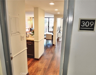 2601 E Ocean Boulevard - Photo Thumbnail 53