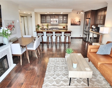 2601 E Ocean Boulevard - Photo Thumbnail 12