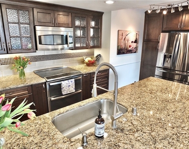 2601 E Ocean Boulevard - Photo Thumbnail 23