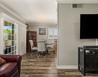 664 Olive Avenue - Photo Thumbnail 6