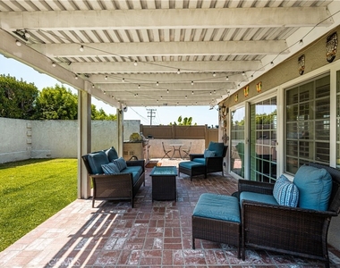 664 Olive Avenue - Photo Thumbnail 16