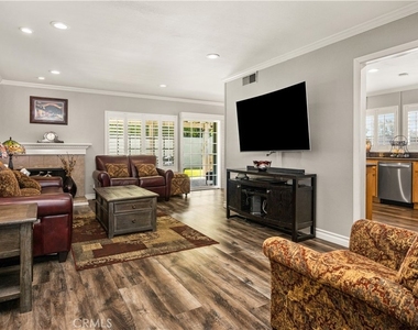 664 Olive Avenue - Photo Thumbnail 4