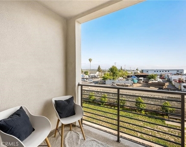 1590 E Hermosa - Photo Thumbnail 16