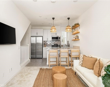 1590 E Hermosa - Photo Thumbnail 13
