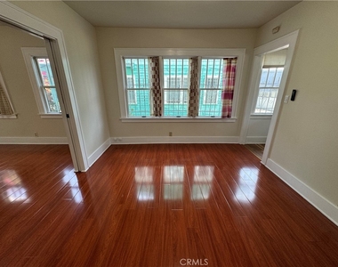 5158 Franklin Avenue - Photo Thumbnail 11