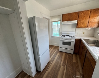 5158 Franklin Avenue - Photo Thumbnail 14
