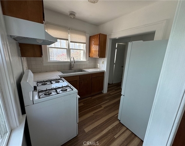 5158 Franklin Avenue - Photo Thumbnail 13