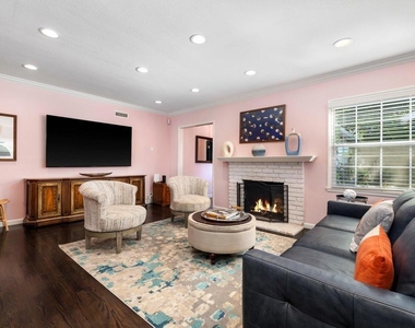 378 Grand Avenue - Photo Thumbnail 3