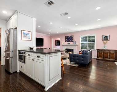 378 Grand Avenue - Photo Thumbnail 7