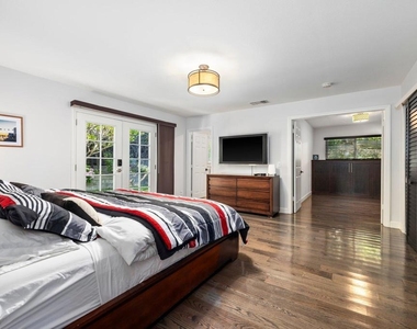 378 Grand Avenue - Photo Thumbnail 9