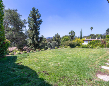 555 Paulette Place - Photo Thumbnail 29