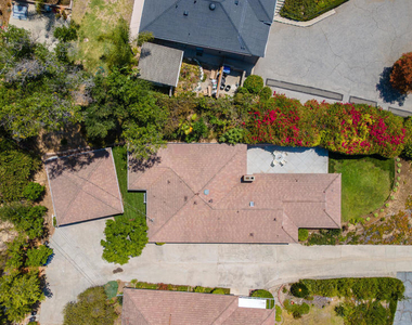 555 Paulette Place - Photo Thumbnail 38