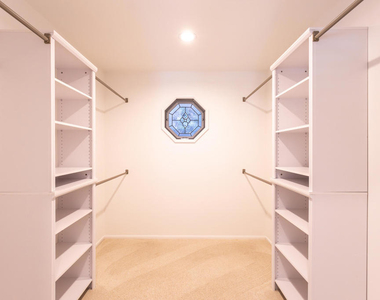 555 Paulette Place - Photo Thumbnail 17